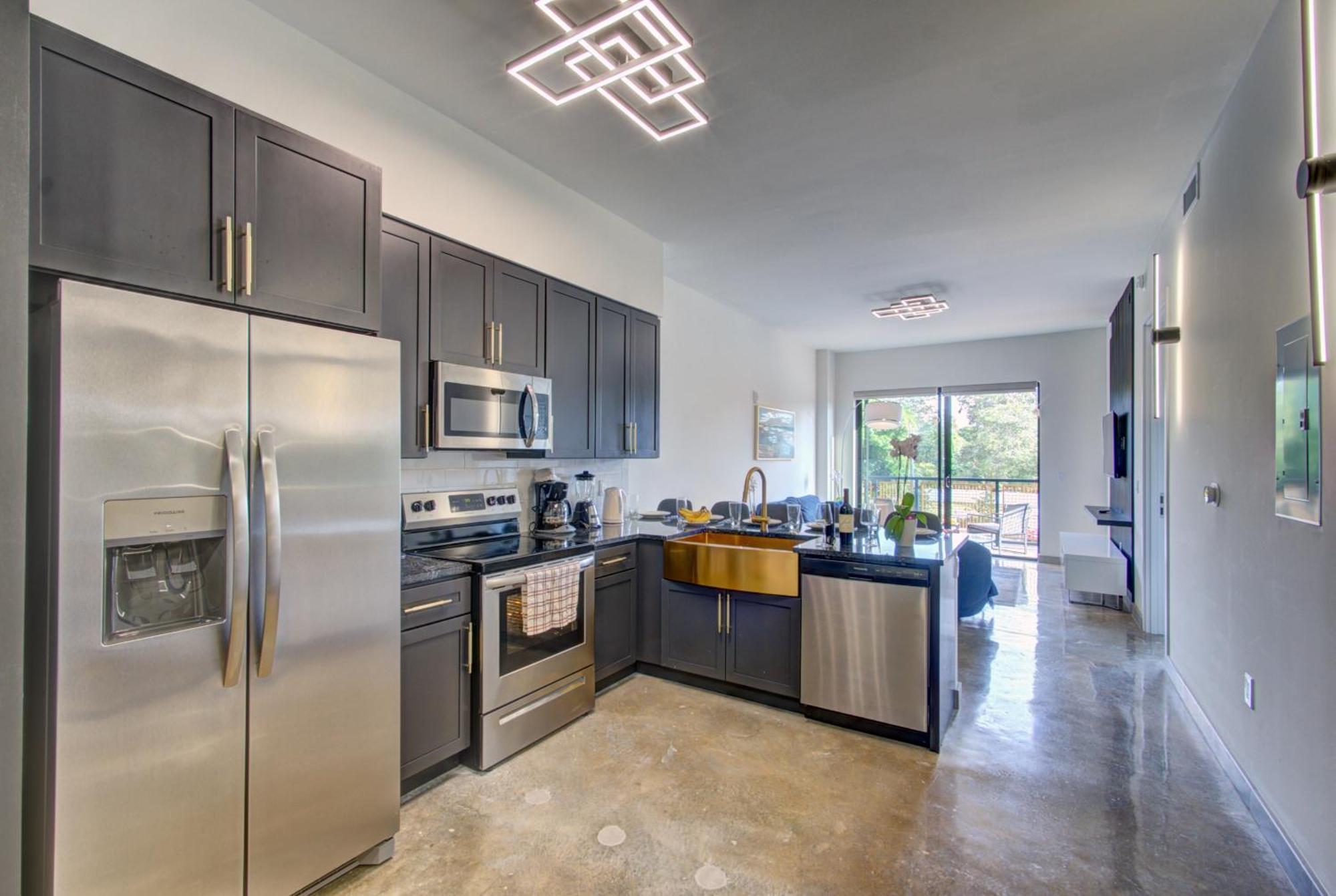 Sejur At Koosh Living Davie Exterior photo